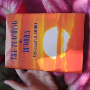 The Teaching of Buddha Dual English And French Book